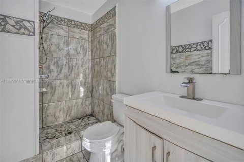 Condominio en venta en Tamarac, Florida, 4 dormitorios, 173.26 m2 № 1892788 - foto 25