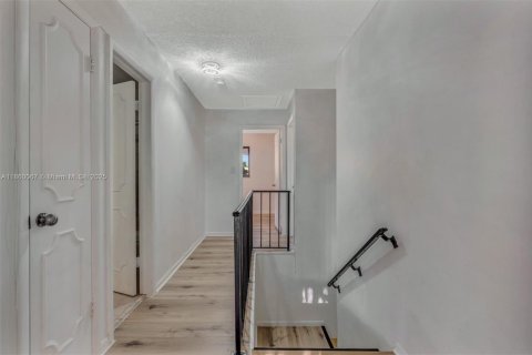 Condominio en venta en Tamarac, Florida, 4 dormitorios, 173.26 m2 № 1892788 - foto 16