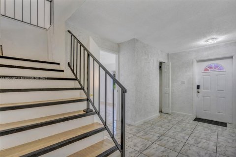 Condominio en venta en Tamarac, Florida, 4 dormitorios, 173.26 m2 № 1892788 - foto 12