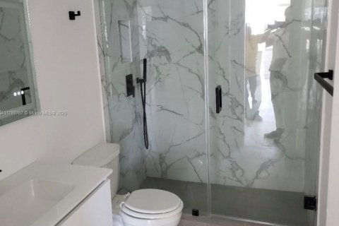 Condominio en alquiler en Miami Beach, Florida, 2 dormitorios, 110.27 m2 № 1697758 - foto 21