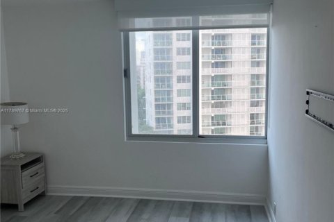 Condominio en alquiler en Miami Beach, Florida, 2 dormitorios, 110.27 m2 № 1697758 - foto 7
