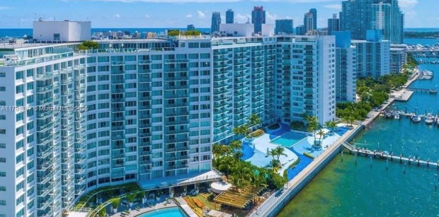 Condo à Miami Beach, Floride, 2 chambres № 1697758