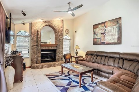 House in Valrico, Florida 3 bedrooms, 171.4 sq.m. № 1904936 - photo 11