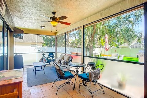 House in Valrico, Florida 3 bedrooms, 171.4 sq.m. № 1904936 - photo 21