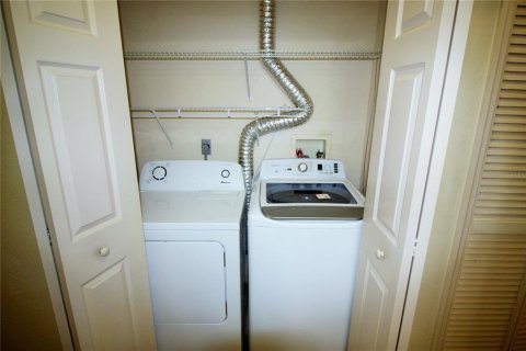 Appartement à louer à Orlando, Floride: 3 chambres, 121.52 m2 № 2419314 - photo 8