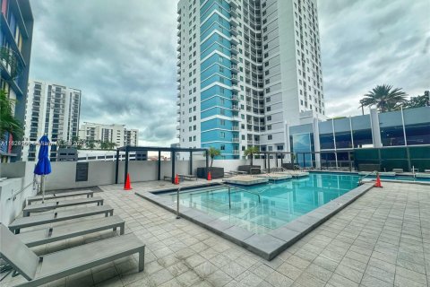 Condo in Miami, Florida, 2 bedrooms  № 1790632 - photo 29