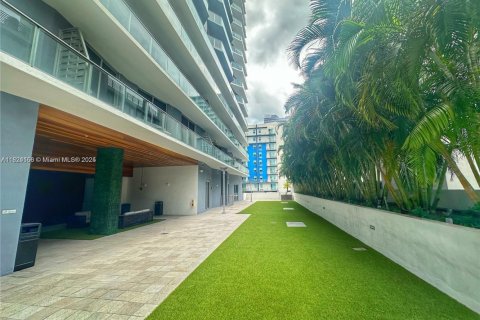 Condo in Miami, Florida, 2 bedrooms  № 1790632 - photo 30