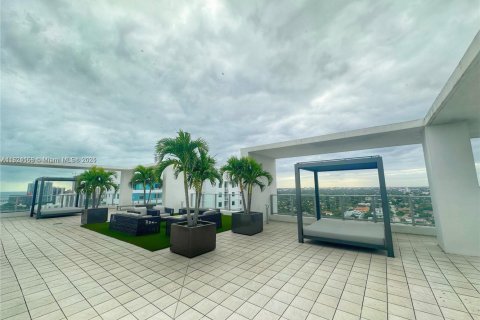 Condo in Miami, Florida, 2 bedrooms  № 1790632 - photo 26