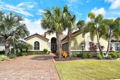 Casa en alquiler en Lakewood Ranch, Florida, 3 dormitorios, 267.74 m2 № 1010262 - foto 2