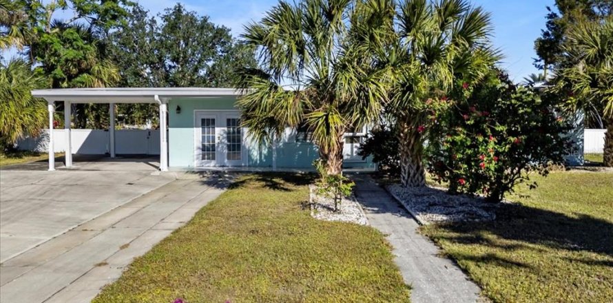 Villa ou maison à Port Charlotte, Floride 3 chambres, 108.14 m2 № 1543963