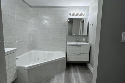 Copropriété à vendre à Doral, Floride: 3 chambres, 135.64 m2 № 1945019 - photo 12