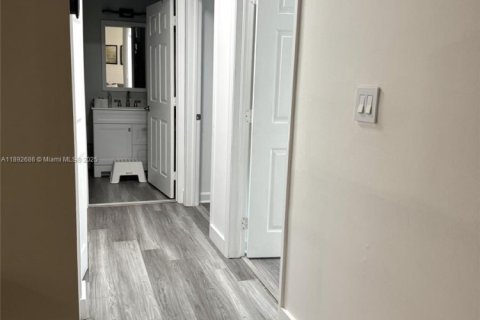 Copropriété à vendre à Doral, Floride: 3 chambres, 135.64 m2 № 1945019 - photo 10