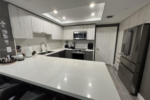 Copropriété à vendre à Doral, Floride: 3 chambres, 135.64 m2 № 1945019 - photo 5