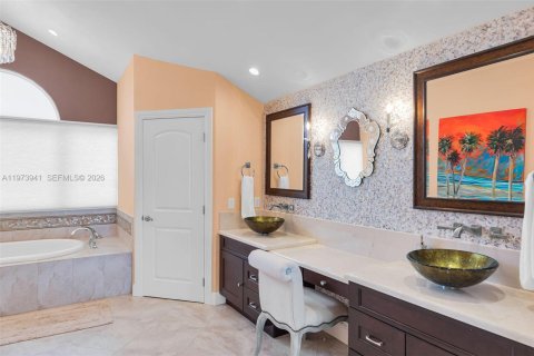 Купить виллу или дом в Ки-Ларго, Флорида 4 спальни, 280.84м2, № 2033453 - фото 18