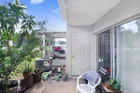 Condo in Tampa, Florida, 3 bedrooms  № 2379169 - photo 20