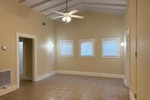 Casa en venta en Saint Petersburg, Florida, 3 dormitorios, 82.22 m2 № 2377477 - foto 3