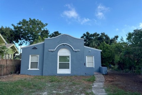 Casa en venta en Saint Petersburg, Florida, 3 dormitorios, 82.22 m2 № 2377477 - foto 2