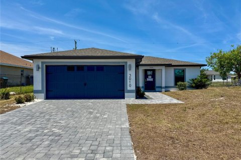 House in Cape Coral, Florida 3 bedrooms, 106.19 sq.m. № 2092953