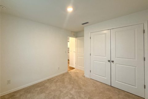 House in Cape Coral, Florida 3 bedrooms, 106.19 sq.m. № 2092953 - photo 17