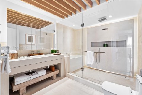 Condominio en venta en Miami Beach, Florida, 3 dormitorios, 180.51 m2 № 2029113 - foto 13
