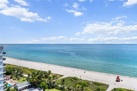 Condominio en venta en Miami Beach, Florida, 3 dormitorios, 180.51 m2 № 2029113 - foto 30