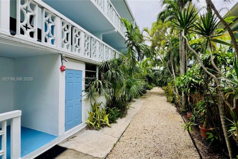 Condo in Bay Harbor Islands, Florida, 1 bedroom  № 2170888 - photo 19