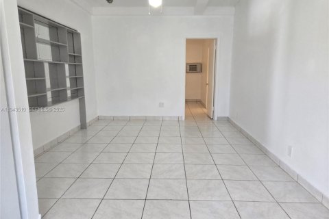 Снять в аренду виллу или дом в Холливуд, Флорида 1 спальня, 737.18м2, № 2000682 - фото 11