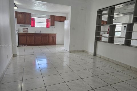 Снять в аренду виллу или дом в Холливуд, Флорида 1 спальня, 737.18м2, № 2000682 - фото 10