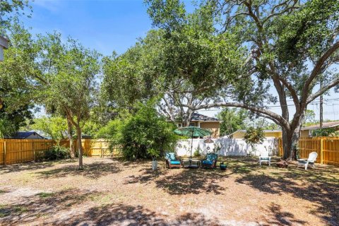 House in Dunedin, Florida 3 bedrooms, 115.94 sq.m. № 1737344 - photo 4