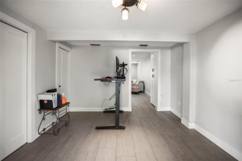House in Dunedin, Florida 3 bedrooms, 115.94 sq.m. № 1737344 - photo 12