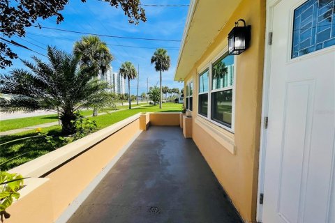 Casa en venta en Holly Hill, Florida, 4 dormitorios, 199.93 m2 № 1871129 - foto 11