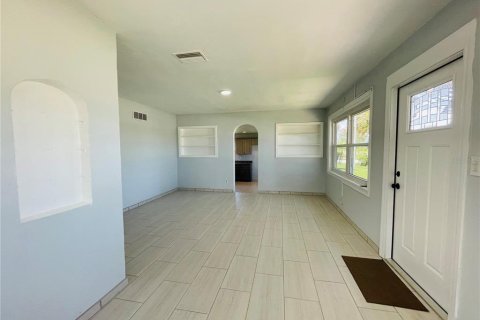 Casa en venta en Holly Hill, Florida, 4 dormitorios, 199.93 m2 № 1871129 - foto 16