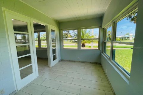Casa en venta en Holly Hill, Florida, 4 dormitorios, 199.93 m2 № 1871129 - foto 13