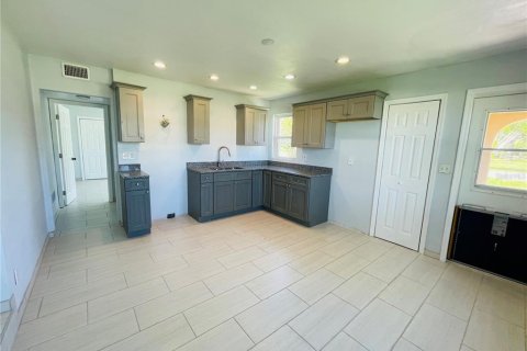 Casa en venta en Holly Hill, Florida, 4 dormitorios, 199.93 m2 № 1871129 - foto 22