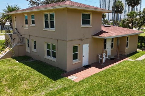 Casa en venta en Holly Hill, Florida, 4 dormitorios, 199.93 m2 № 1871129 - foto 7