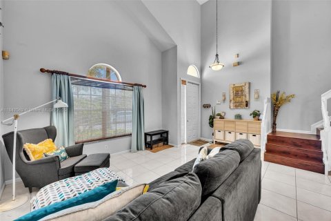 Casa en venta en Coral Springs, Florida, 5 dormitorios, 285.21 m2 № 1834367 - foto 8
