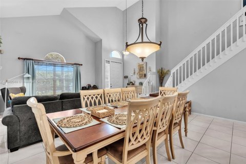 Casa en venta en Coral Springs, Florida, 5 dormitorios, 285.21 m2 № 1834367 - foto 11