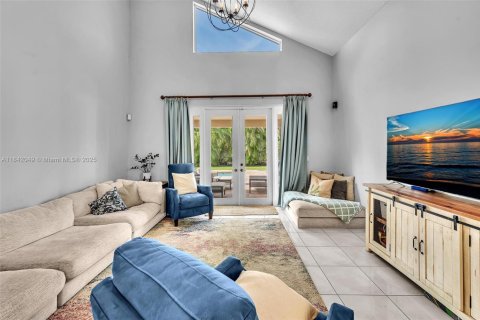 Casa en venta en Coral Springs, Florida, 5 dormitorios, 285.21 m2 № 1834367 - foto 20