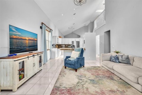 Casa en venta en Coral Springs, Florida, 5 dormitorios, 285.21 m2 № 1834367 - foto 21