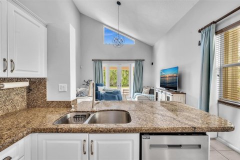 Casa en venta en Coral Springs, Florida, 5 dormitorios, 285.21 m2 № 1834367 - foto 15