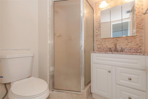 Condo in Pembroke Pines, Florida, 1 bedroom  № 1863485 - photo 9