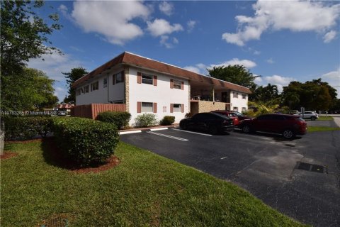 Condominio en venta en Pompano Beach, Florida, 2 dormitorios, 78.97 m2 № 1706414 - foto 7