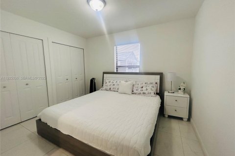 Casa en venta en Miami, Florida, 3 dormitorios, 92.81 m2 № 1984262 - foto 6