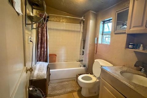 Купить виллу или дом в Тампа, Флорида 3 комнаты, 88.07м2, № 2155926 - фото 11