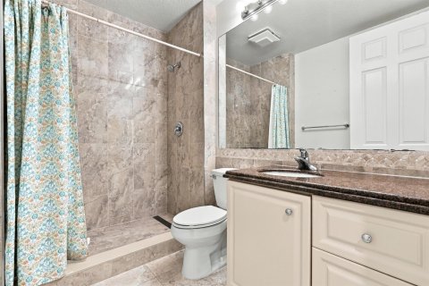 Condo in St. Lucie, Florida, 2 bedrooms № 2392392 - photo 27