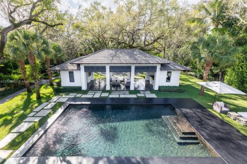 House in Miami, Florida 5 bedrooms, 590.12 sq.m. № 1730328 - photo 27