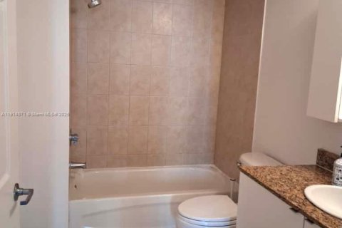 Copropriété à louer à Miami, Floride: 1 chambre, 68.19 m2 № 1971529 - photo 11