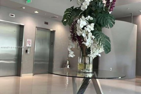 Copropriété à louer à Miami, Floride: 1 chambre, 68.19 m2 № 1971529 - photo 4