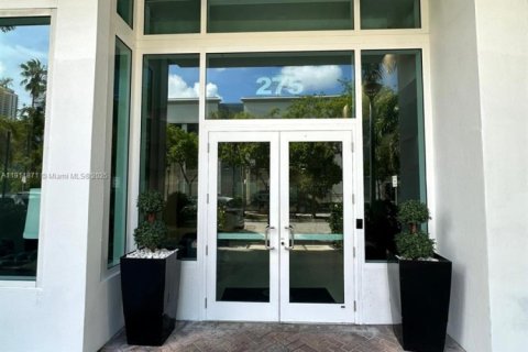 Copropriété à louer à Miami, Floride: 1 chambre, 68.19 m2 № 1971529 - photo 2