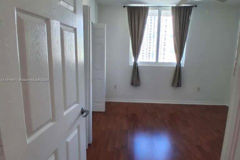 Copropriété à louer à Miami, Floride: 1 chambre, 68.19 m2 № 1971529 - photo 8
